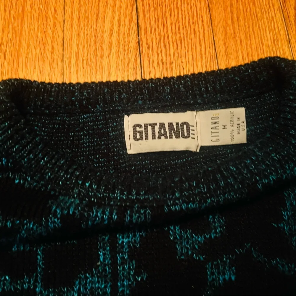 Y2K Gitano Black and Blue Patterned Sweater Size medium